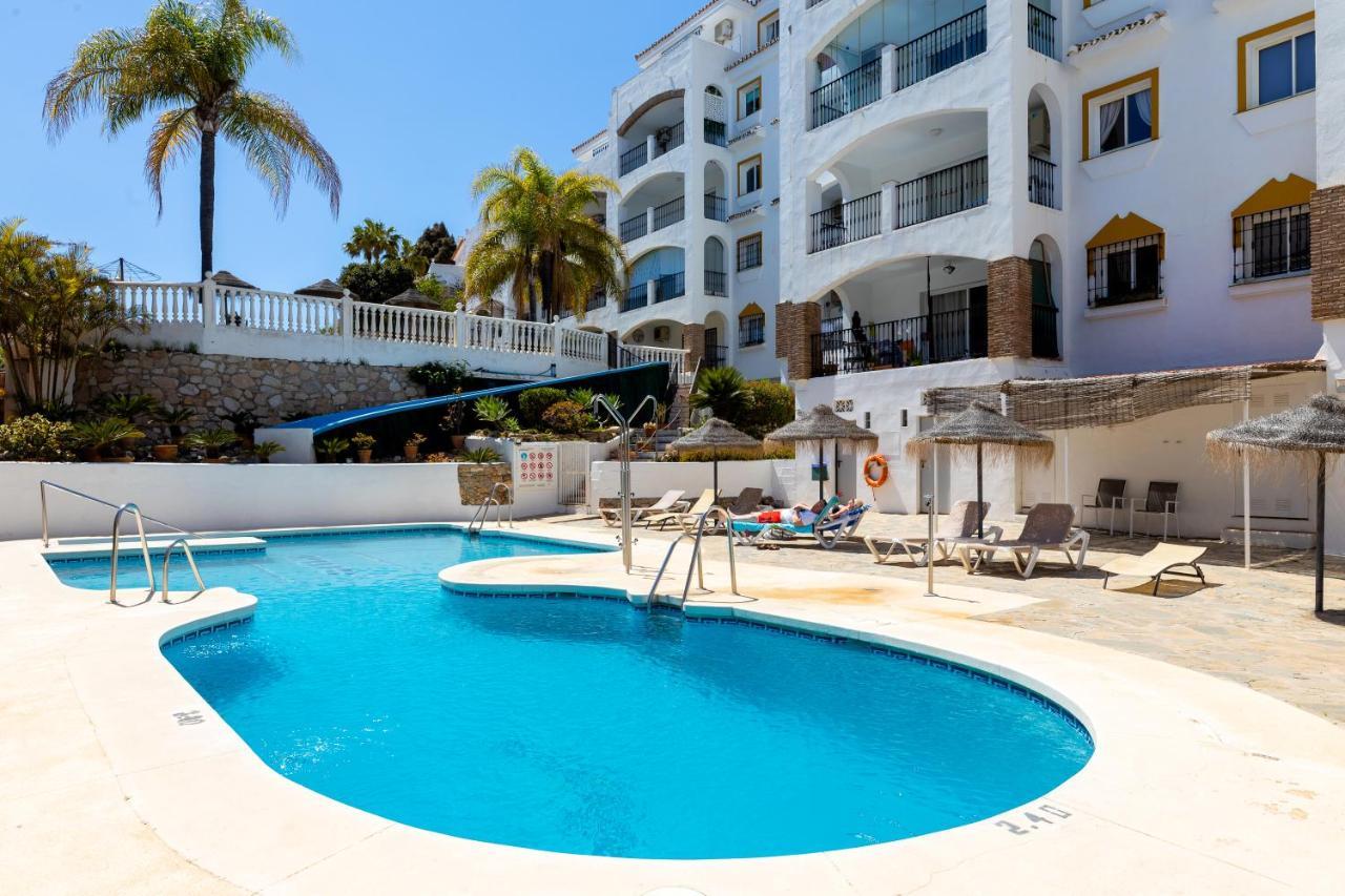 Spacious 2-Bedroom Apartment With Free Parking Sitio de Calahonda Extérieur photo