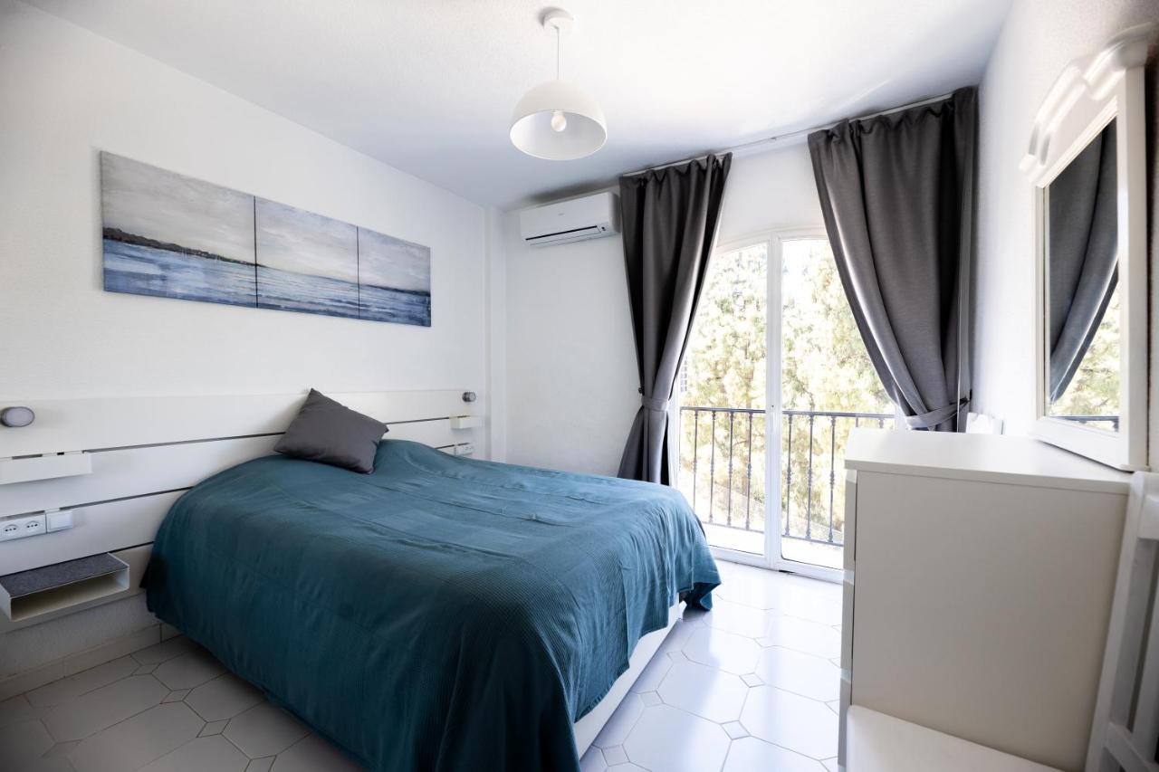 Spacious 2-Bedroom Apartment With Free Parking Sitio de Calahonda Extérieur photo