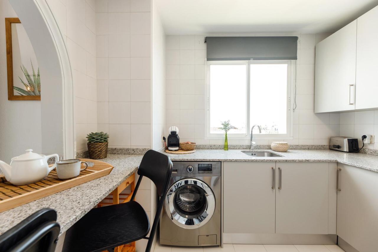Spacious 2-Bedroom Apartment With Free Parking Sitio de Calahonda Extérieur photo